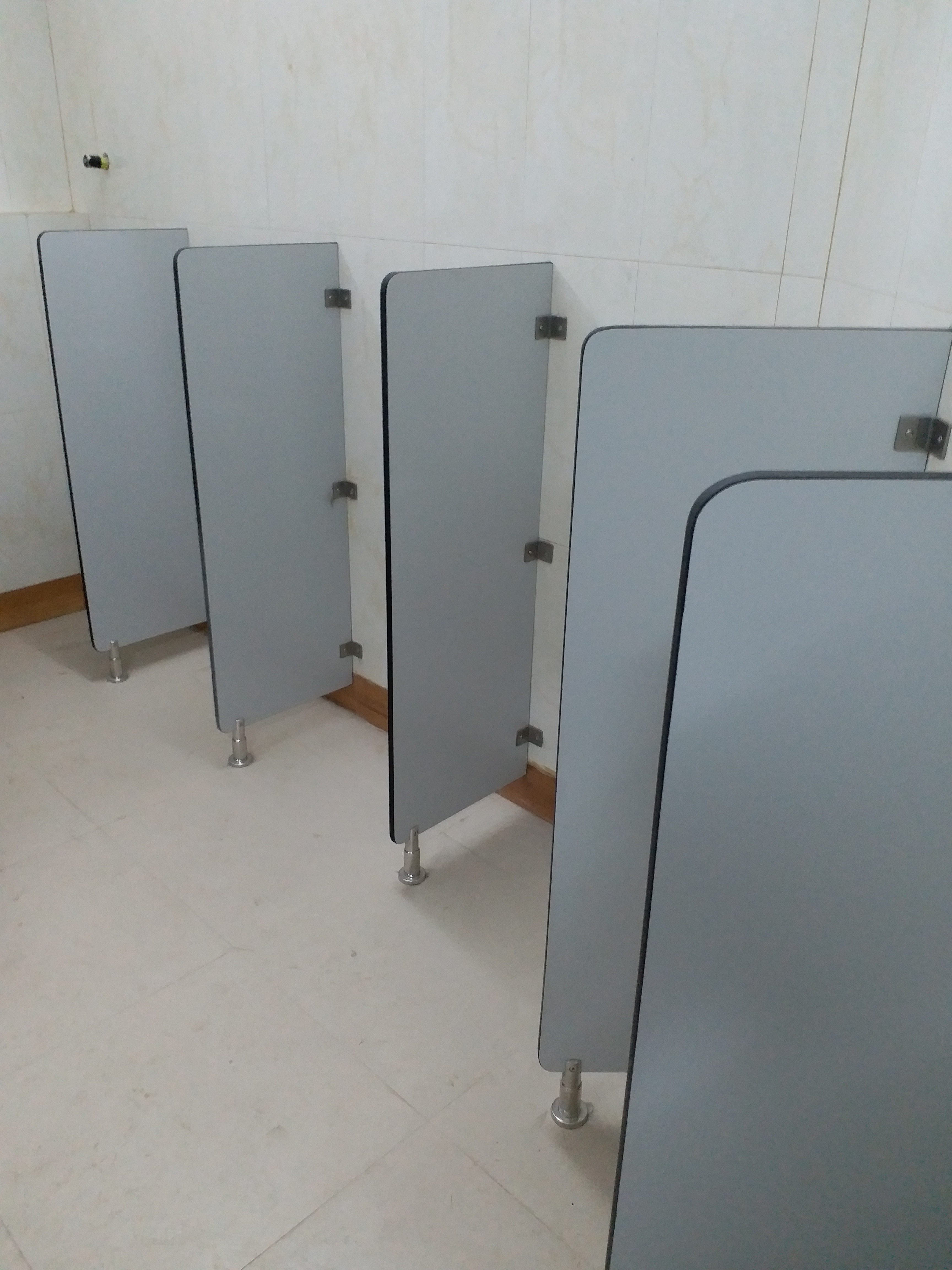 Hpl Urinal Partition - Straight