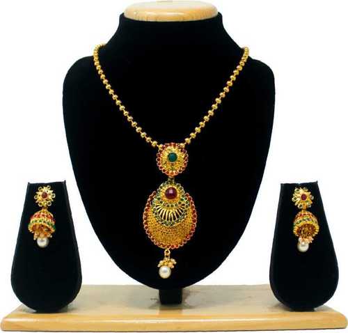 Traditional Antique Design Pendant Set(Red&green)