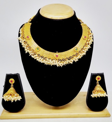 Simple Design Gold plated Necklace Set