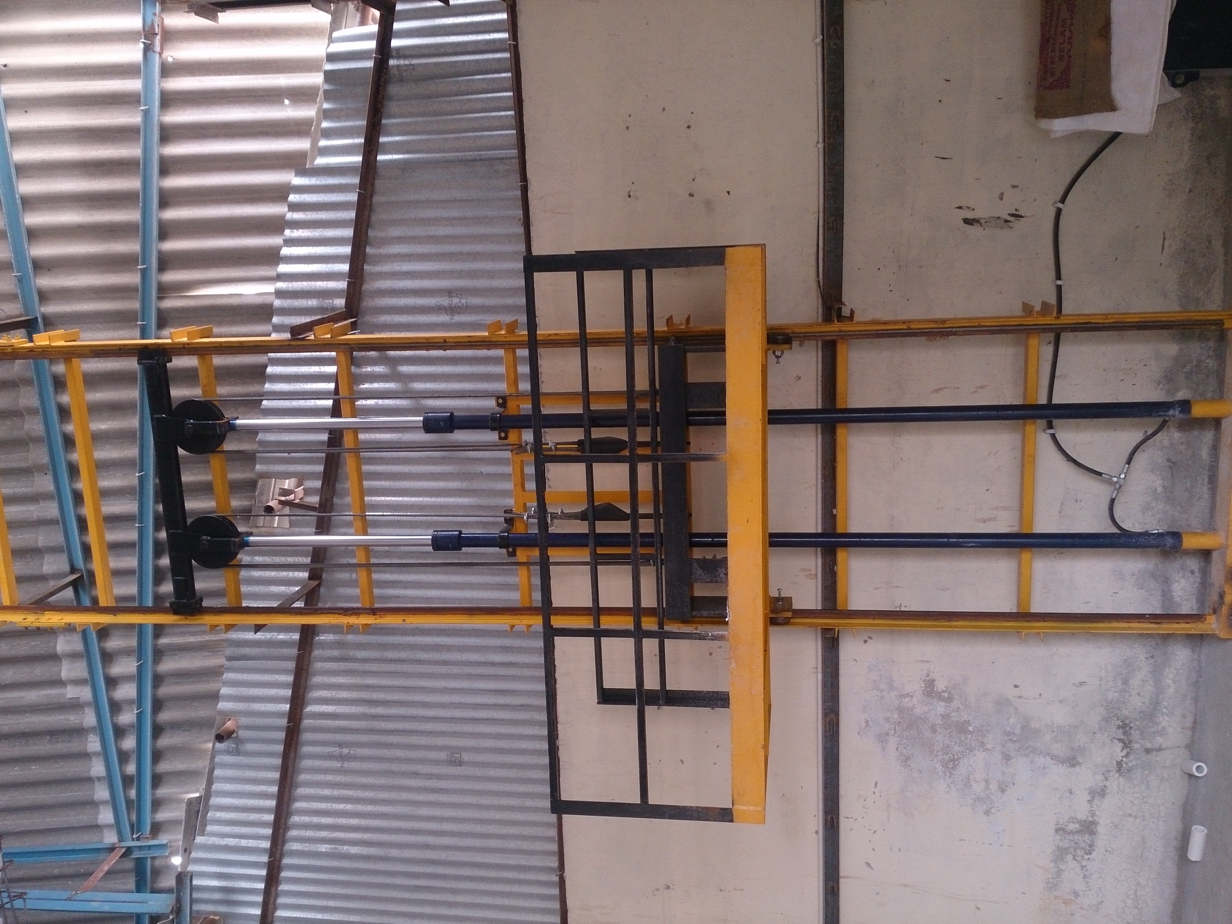 Single mast hydraulics Stacker Lift