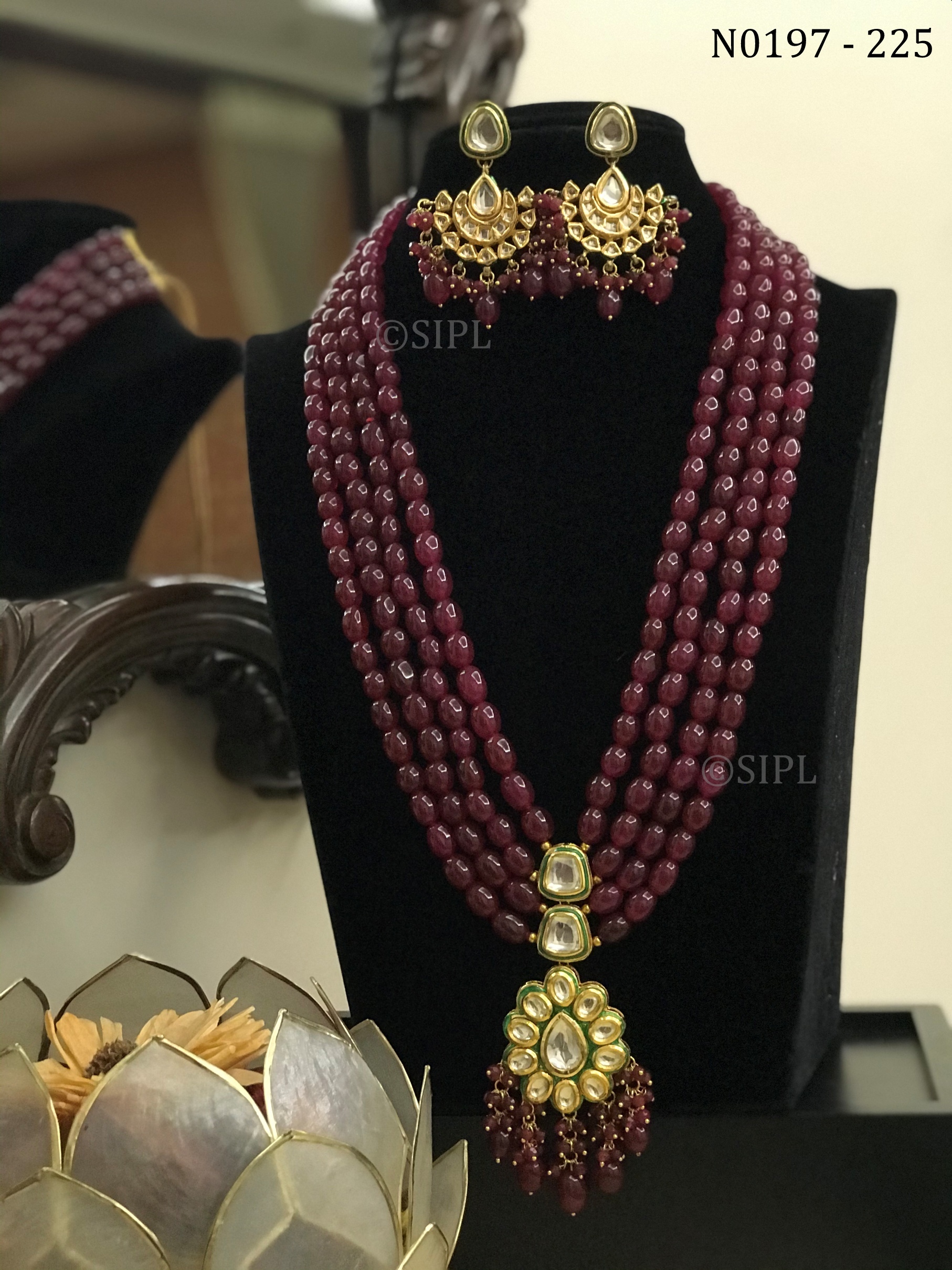 Beautiful Ahmedabadi Kundan Necklace Set