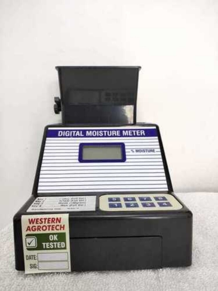 Grain Moisture Meter - Color: Black