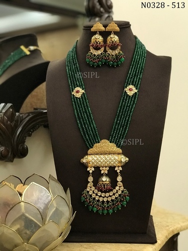 Amazing High Quality Kundan Necklace set
