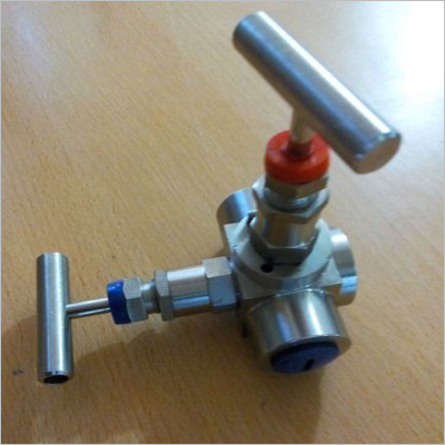 2 Way Manifolds Valve - Stainless Steel, 1/2 Inch Size | High Pressure Capability of 6000 to 10000 PSI, Hydraulic Power Operation