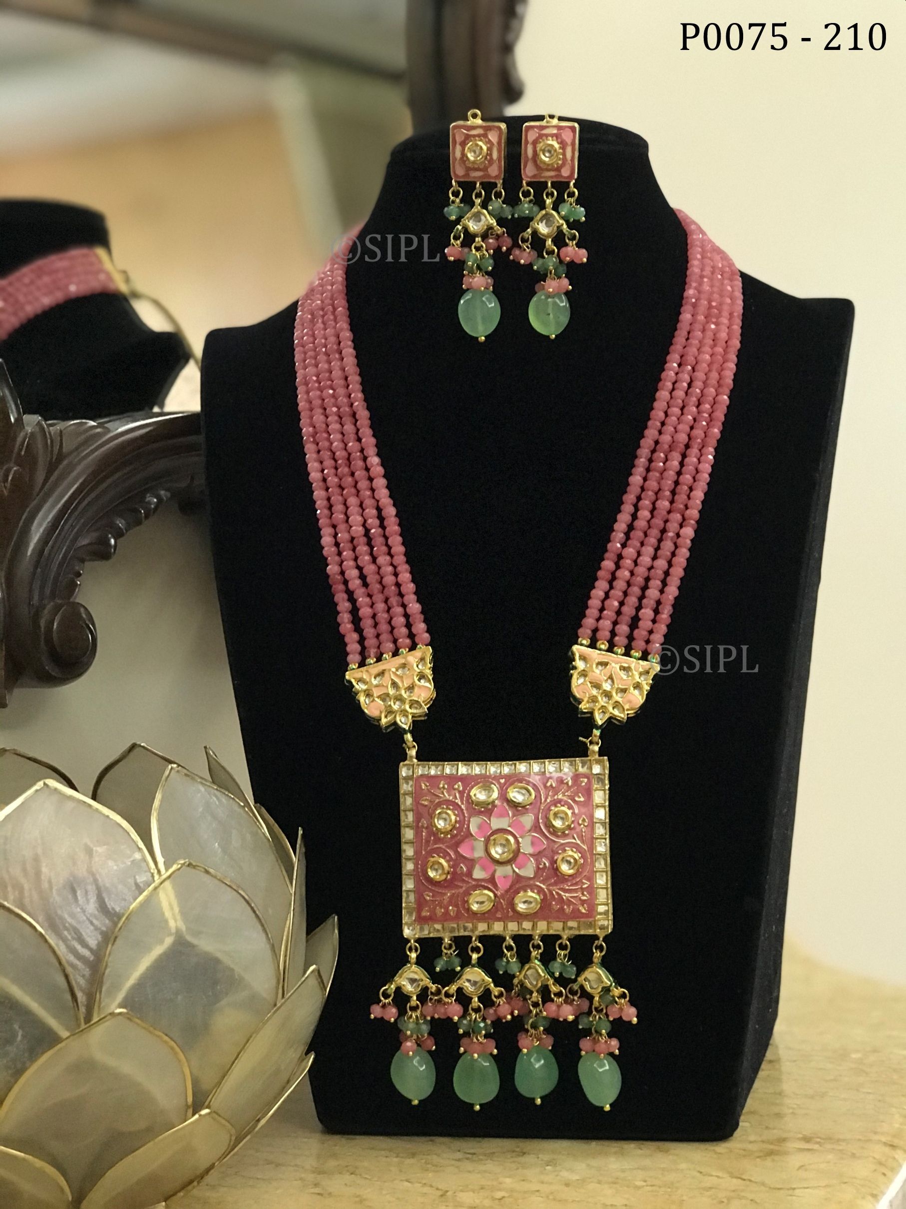 Amazing Tanjore Design Pendant Set