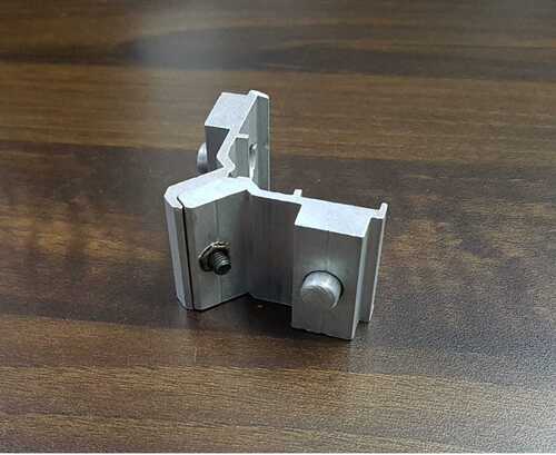 ALUMINIUM Z SECTION CORNER CLIP