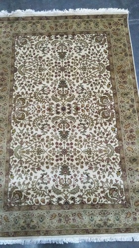 Kashmiri Handmade Carpets Easy To Clean
