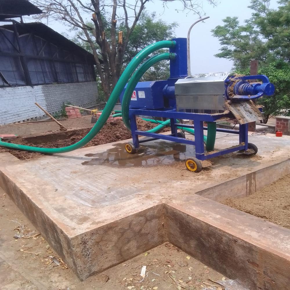 Screw Extraction Solid Liquid Separator - Color: Blue