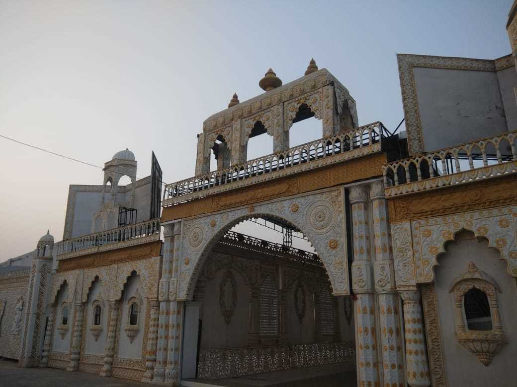 Historical Wedding Gate