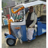 Automvel Rickshaw de E