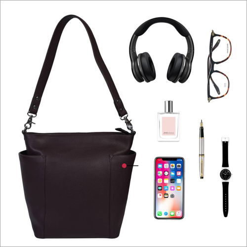 Ladies Brown Leather Shoulder Handbags