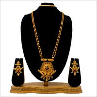 Gold Plated Design Pendant Set