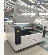 Yaoneng 1390  co2 laser cutting engrving machine
