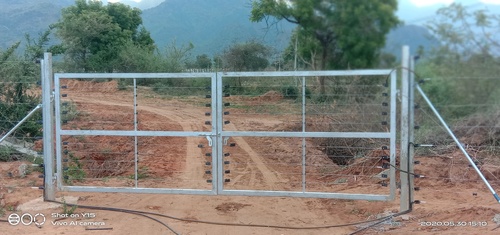 Solar Electric Fencing Main Gate - Iron Build, 16 Feet Length x 6 Feet Height | Eco-Friendly Renewable Energy Source