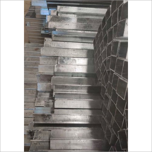 80 Micron Hot Dip Galvanised Pipes