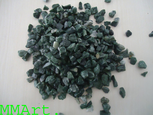 green color crushed stone chips and aggregate with water washed quality 3-6 mm