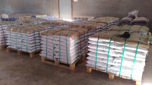Indian bulk stocks of different natural color marble crushed & wash chips & aggregate pea gravels
