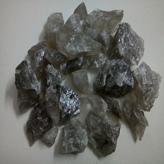 diffrent types of Rough rocks quartz mossgreen rose quartz white agate Crystal Amethyst Carnelian pieces