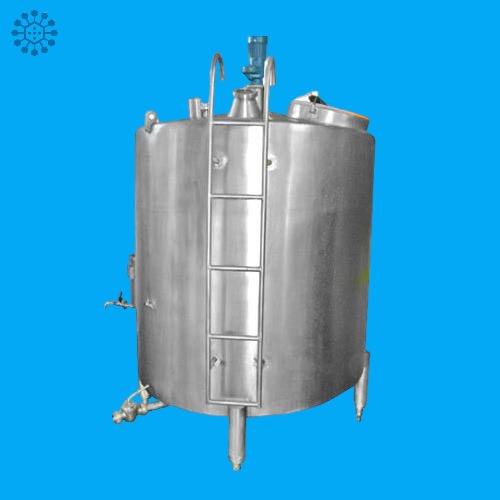 Vertical Bulk Milk Cooler