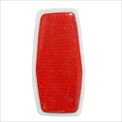 Rear Mudguard Reflector at Best Price in Ludhiana, Punjab | Evershine Plastic Industries