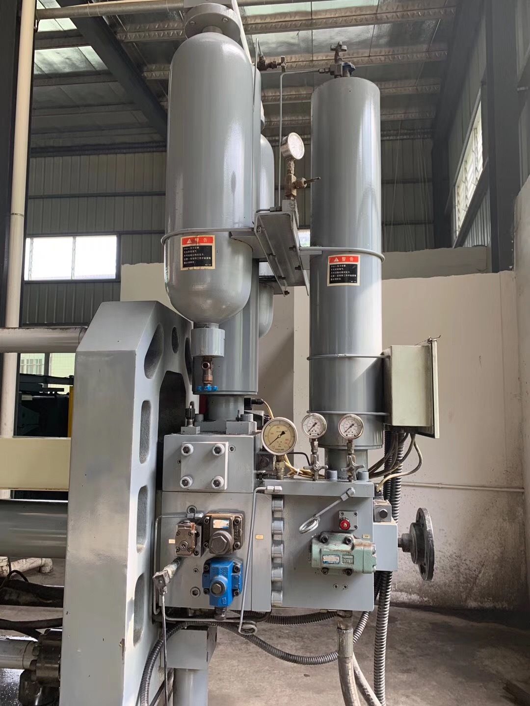 Used Yizumi 400t Cold Chamber Die Casting Machine