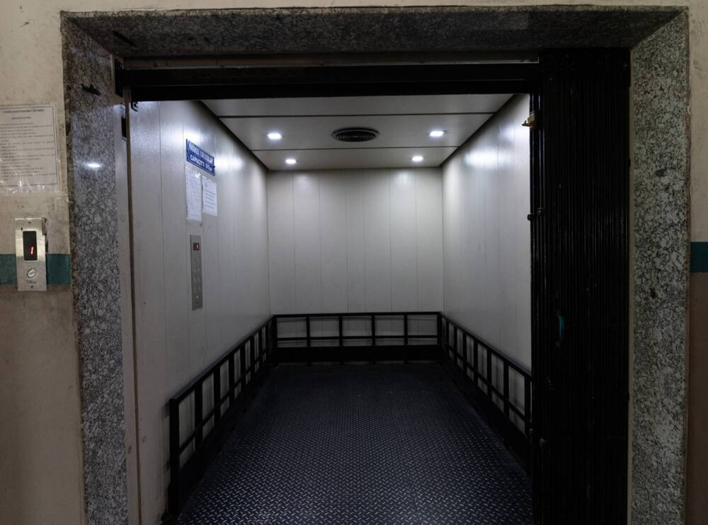 Goods Cum Passenger Elevator - 440VOLTS Power Supply | High-Strength Design, Customizable Solutions, In-Built Safety Features, Perfect for Hotels, Malls, Offices, and Residential Spaces