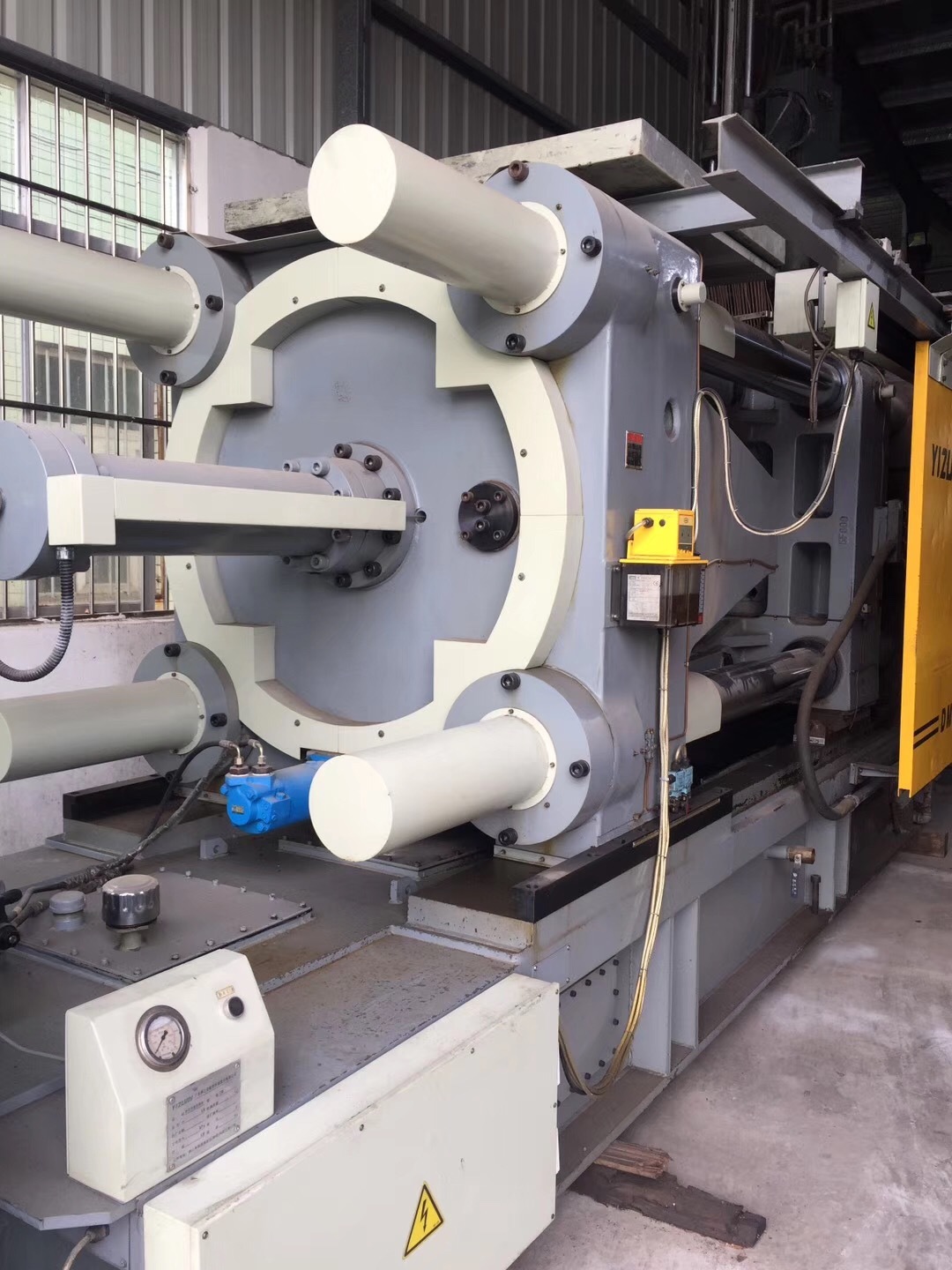 Used Yizumi 800t Cold Chamber Die Casting Machine