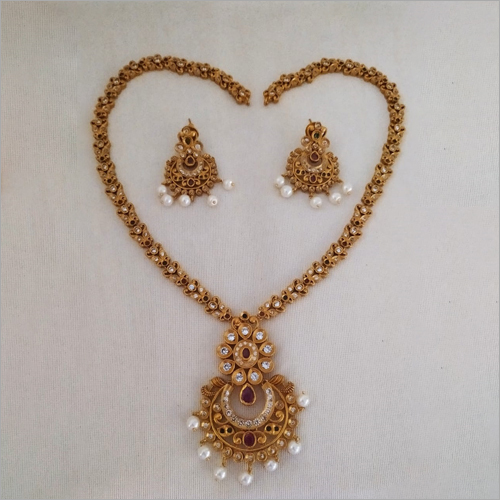 Ladies Imitation Necklace Set