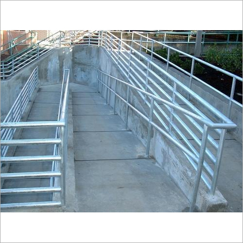 Ramp Stainless Steel Railing Height: 2-3 Foot (Ft)