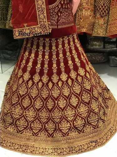Bhuleshwar Market No.1 Biggest Lehenga Showroom For Partywear Designer And  Bridal Lehenga - YouTube