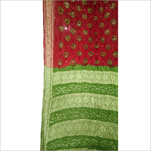 Red-Green Patta Ring N Gulti Saree