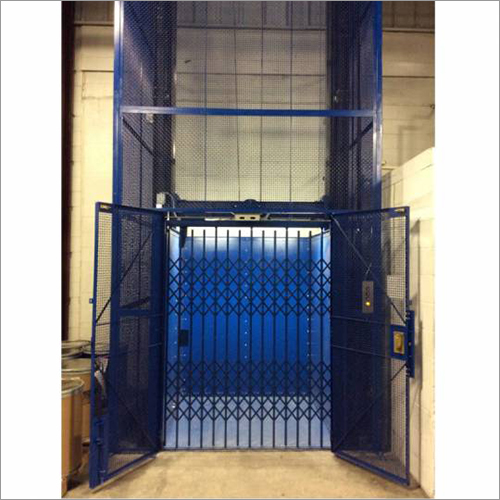 Collapsible Gate Goods Lift