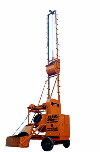 Concrete mixer with hopper and lift