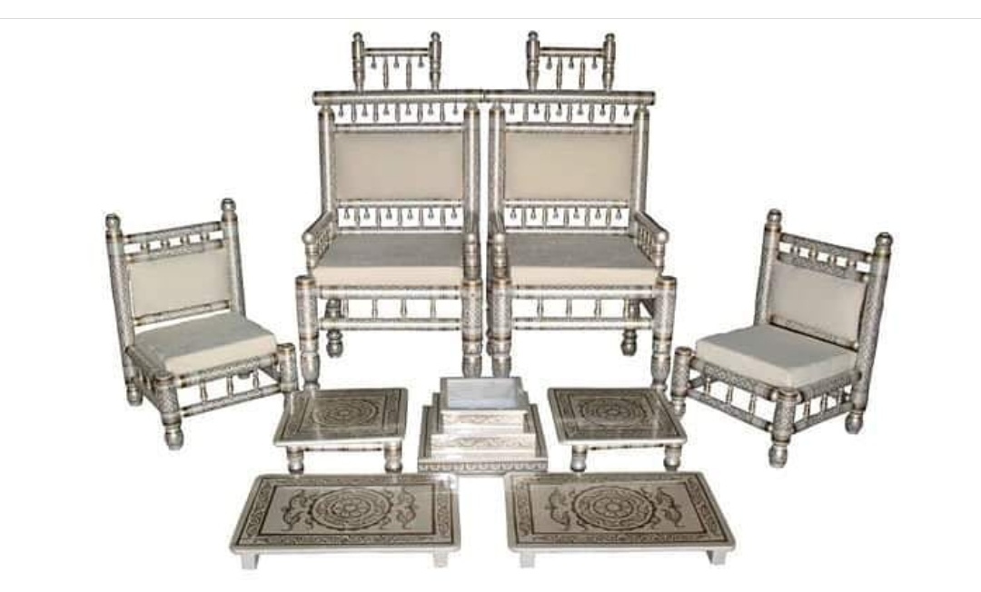 Mandup Chairs Set