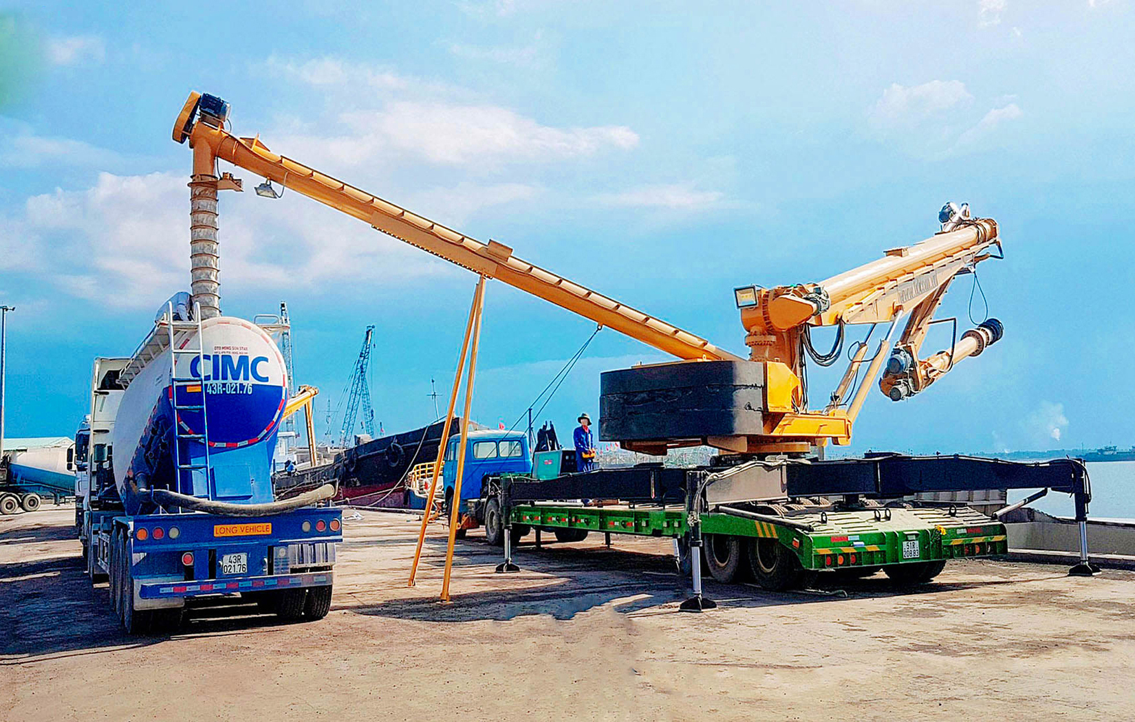 Cement Ship Unloader Use Cylinder Hydraulic