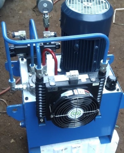 power pack with cooler