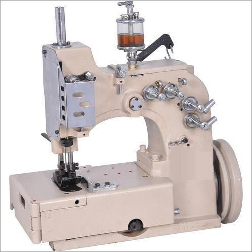 ST 602 UHR Sewing Machine