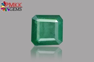 Emerald Gemstone - 4.34 ct Natural Stone, Green Color, Square Shape - Enhances Love, Emotional Blossoming, Intellectual Power, Increases Confidence and Memory