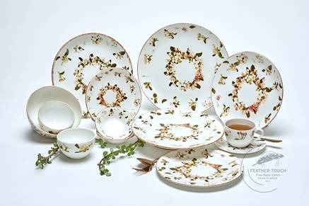 Dinner Set By FEATHER TOUCH CERAMICS PVT. LTD.