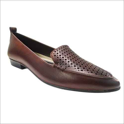 Ladies Brown Leather Belly Heel Size: Low Heal
