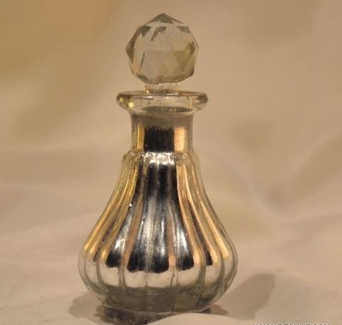 Silver Stylish Perfume Bottle, Cutting Perfume Bottle And Decanter