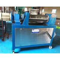 Cold Press Oil Extraction Machine - Stainless Steel Material, 220-380 Volt Voltage | Automatic Grade, 1 Year Warranty, Coconut Milk Plant