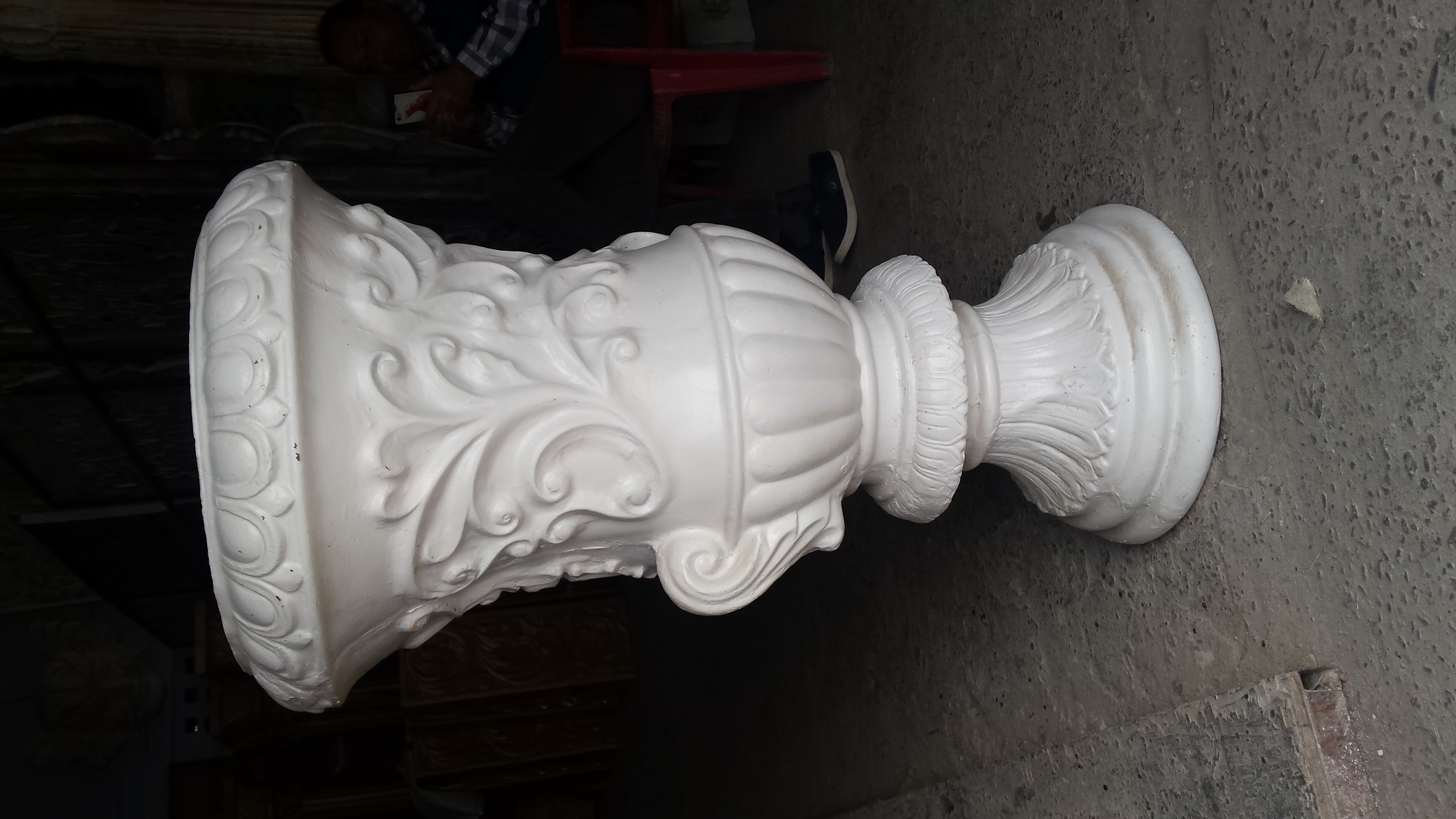 Round Planter