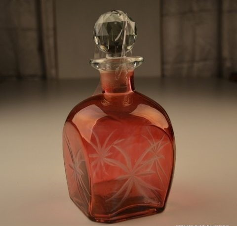 Glass Red Perfume Bottle And Decanter, Reed Diffuser,Decorative Perfume Bottle, Scent Bottle,Fragrance Bottle,Color Decanter