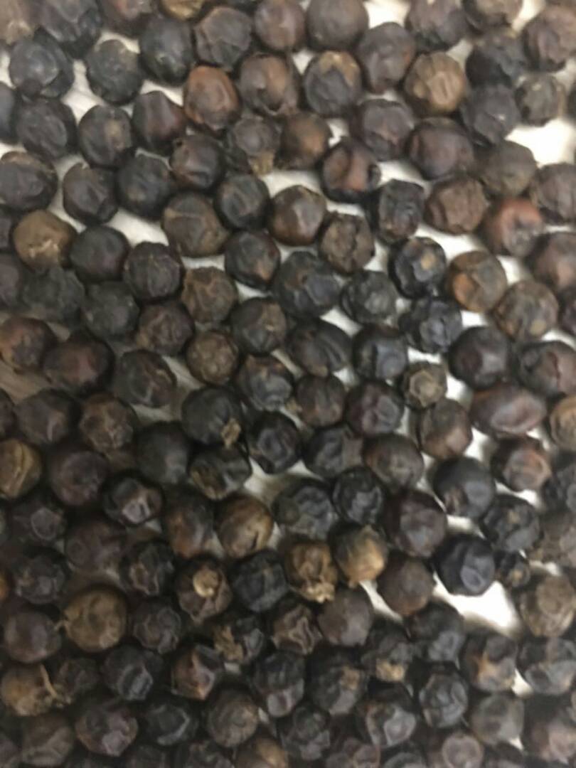 Quality Dried Black And White Pepper