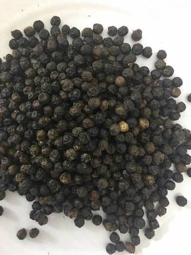 Organic Black Pepper By SAANRAY EXPORT NETWORKS LIMITED