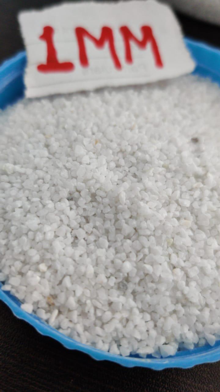 high quality snow white quartz silica grit for industrial use