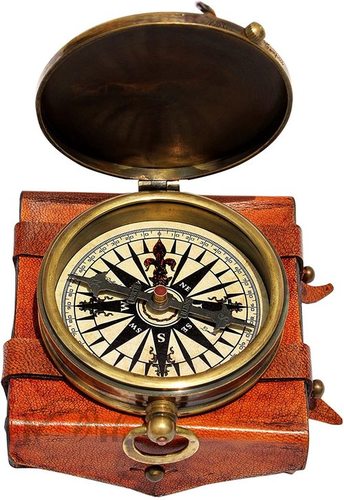 Nautical B01Dvu0Q4U 'Robert Frost Poem'' Engraved Antiquated Finish Brass Compass With Case. C-3241