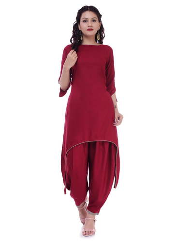 Remtex Women Kurta Maroon