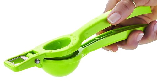 Plastic Lemon Squeezer with Bottle Opener/Lemon Crusher, 2 in 1 Lemon Squeezer